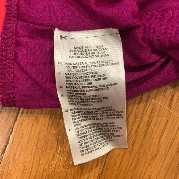 Reebok Women's Running Shorts, Size Medium - Picture 7 of 7